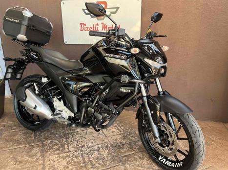 YAMAHA FZ 15 Fazer ABS, Foto 6