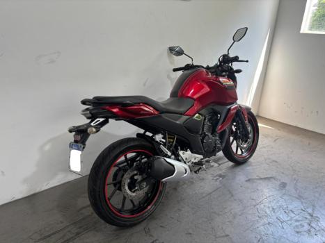 YAMAHA FZ 15 Fazer ABS, Foto 4