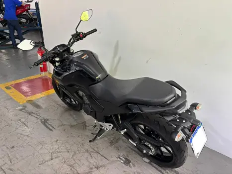 YAMAHA FZ 15 Fazer ABS, Foto 5