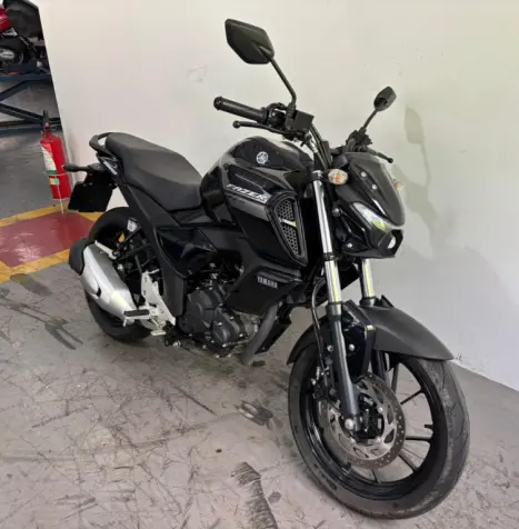 YAMAHA FZ 15 Fazer ABS, Foto 7