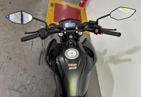 YAMAHA FZ 15 Fazer ABS, Foto 8