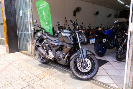 YAMAHA FZ 15 Fazer ABS, Foto 1