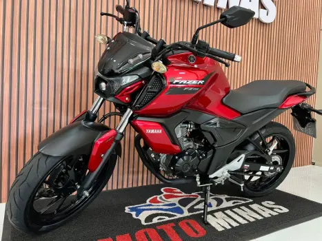 YAMAHA FZ 15 Fazer ABS, Foto 5
