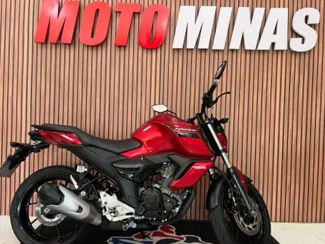 YAMAHA FZ 15 Fazer ABS, Foto 6