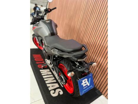 YAMAHA FZ 15 Fazer ABS, Foto 3