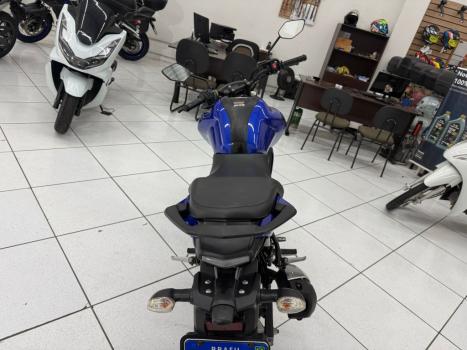YAMAHA FZ 15 Fazer ABS, Foto 3