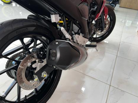 YAMAHA FZ 15 Fazer ABS, Foto 6
