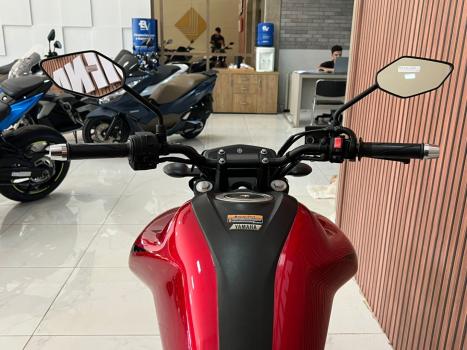 YAMAHA FZ 15 Fazer ABS, Foto 11