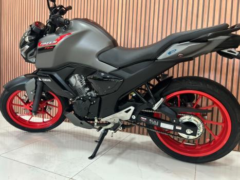 YAMAHA FZ 15 Fazer ABS, Foto 8
