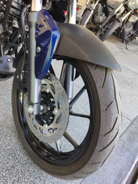 YAMAHA FZ 15 Fazer ABS, Foto 10