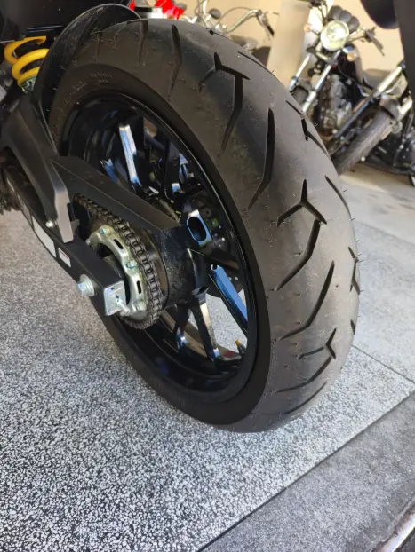 YAMAHA FZ 15 Fazer ABS, Foto 11