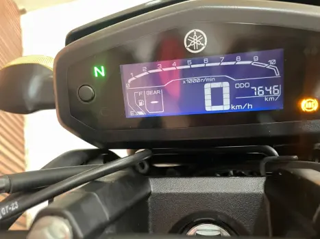 YAMAHA FZ 15 Fazer ABS, Foto 5