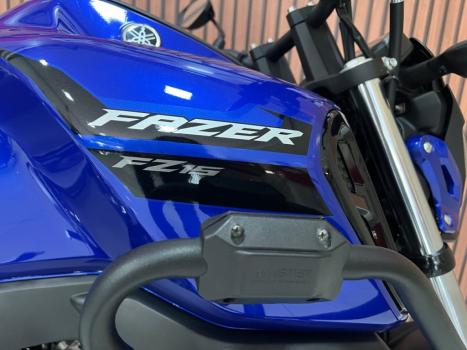 YAMAHA FZ 15 Fazer ABS, Foto 8