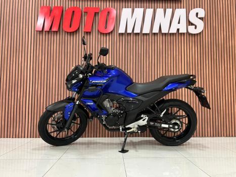 YAMAHA FZ 15 Fazer ABS, Foto 1