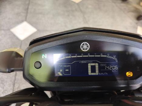 YAMAHA FZ 15 Fazer ABS, Foto 6