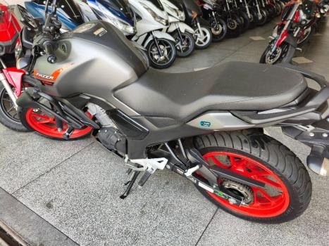 YAMAHA FZ 15 Fazer ABS, Foto 9