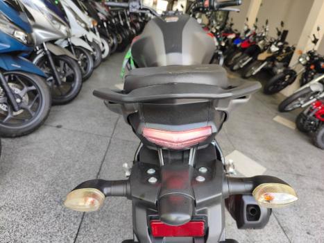 YAMAHA FZ 15 Fazer ABS, Foto 10