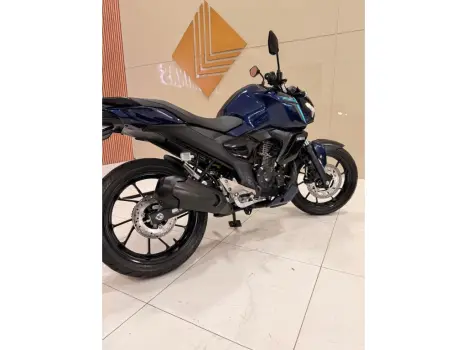 YAMAHA FZ 15 Fazer ABS, Foto 12