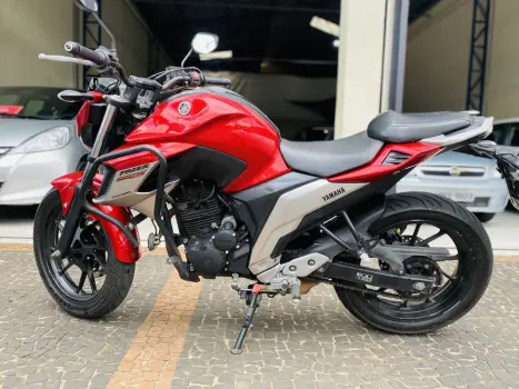 YAMAHA FZ 25 250 Fazer Flex , Foto 4
