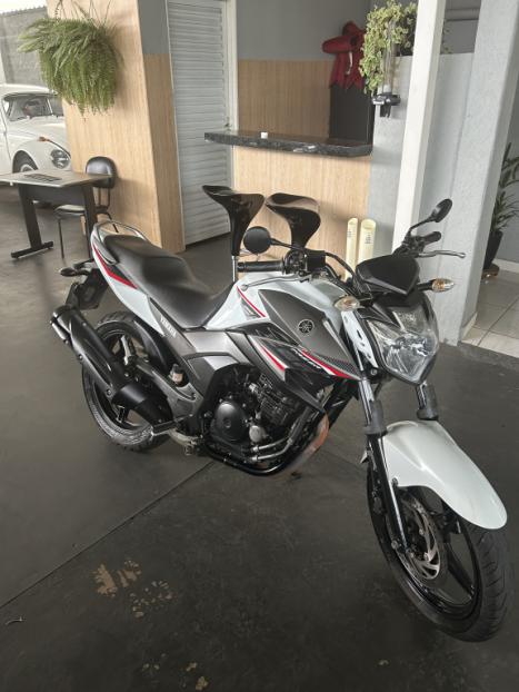 YAMAHA FZ 25 250 Fazer Flex , Foto 5