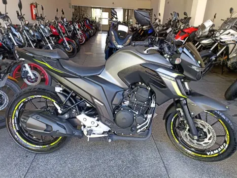 YAMAHA FZ 25 250 Fazer Flex , Foto 1