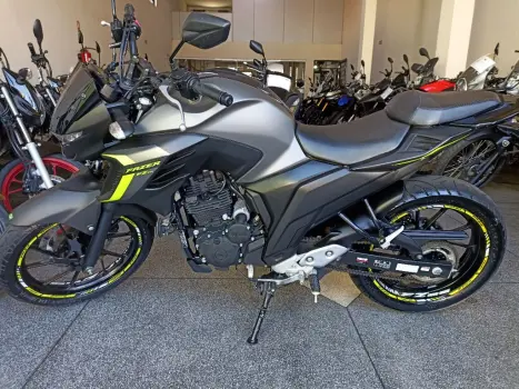 YAMAHA FZ 25 250 Fazer Flex , Foto 2
