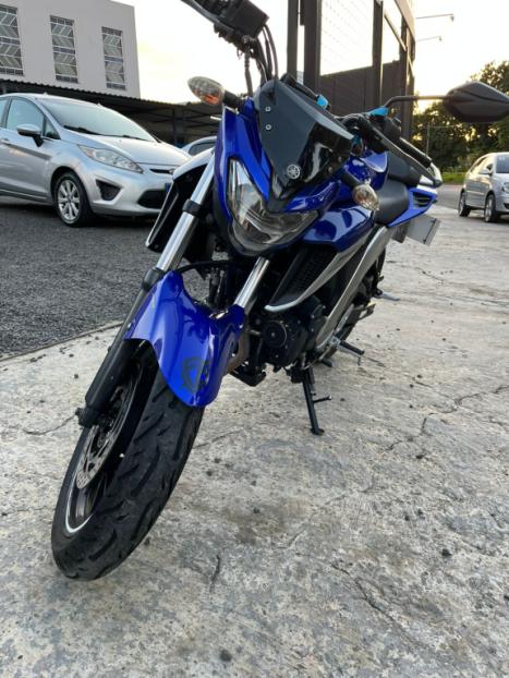 YAMAHA FZ 25 250 Fazer Flex , Foto 1
