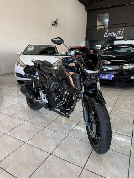 YAMAHA FZ 25 250 Fazer Flex , Foto 4