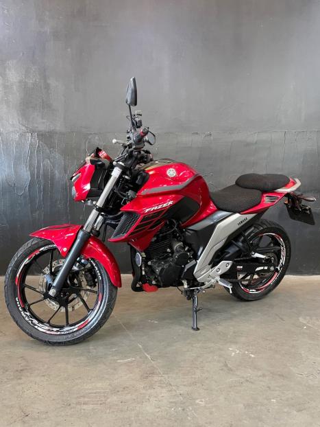 YAMAHA FZ 25 250 Fazer Flex , Foto 2