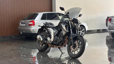 YAMAHA FZ 25 250 Fazer Flex , Foto 2