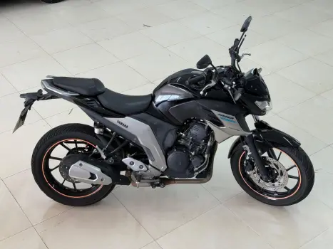 YAMAHA FZ 25 250 Fazer Flex , Foto 1