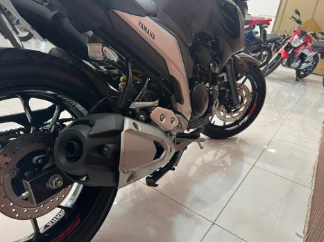 YAMAHA FZ 25 250 Fazer Flex , Foto 7