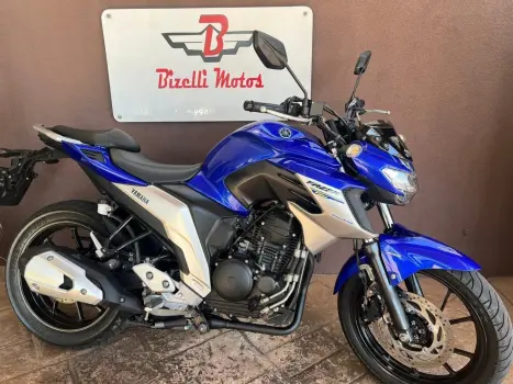 YAMAHA FZ 25 250 Fazer Flex , Foto 1