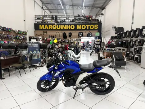 YAMAHA FZ 25 250 Fazer Flex , Foto 1
