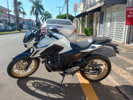 YAMAHA FZ 25 250 Fazer Flex , Foto 3