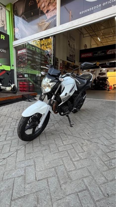 YAMAHA FZ 25 250 Fazer Flex , Foto 2