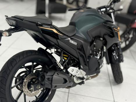 YAMAHA FZ 25 250 Fazer Flex , Foto 2