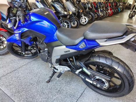 YAMAHA FZ 25 250 Fazer Flex , Foto 8