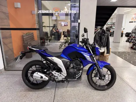 YAMAHA FZ 25 250 Fazer Flex , Foto 10