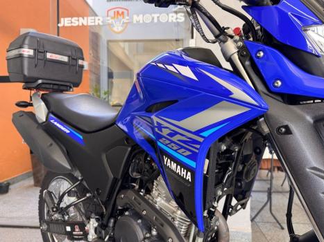 YAMAHA FZ 25 250 Fazer Flex , Foto 2