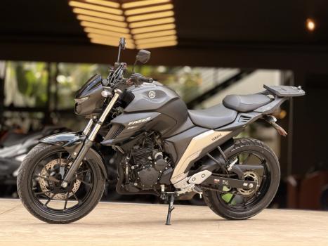 YAMAHA FZ 25 250 Fazer Flex , Foto 2