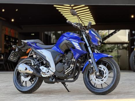 YAMAHA FZ 25 250 Fazer Flex , Foto 1