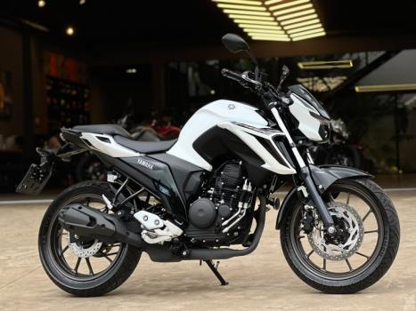 YAMAHA FZ 25 250 Fazer Flex , Foto 1