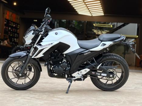 YAMAHA FZ 25 250 Fazer Flex , Foto 2