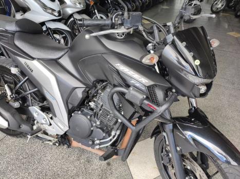 YAMAHA FZ 25 250 Fazer Flex , Foto 3