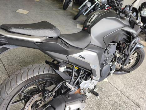 YAMAHA FZ 25 250 Fazer Flex , Foto 8