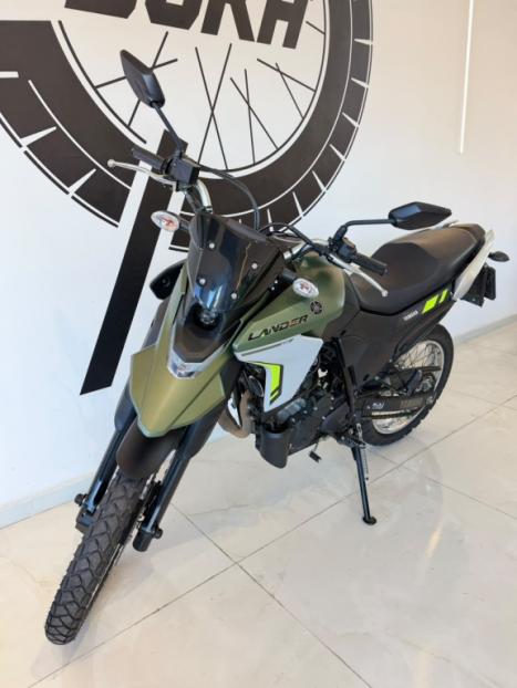 YAMAHA Lander 250 X, Foto 2