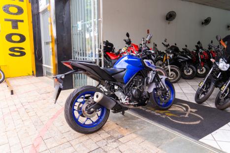 YAMAHA MT-03 300 , Foto 2 YAMAHA MT-03 300 , Foto 2