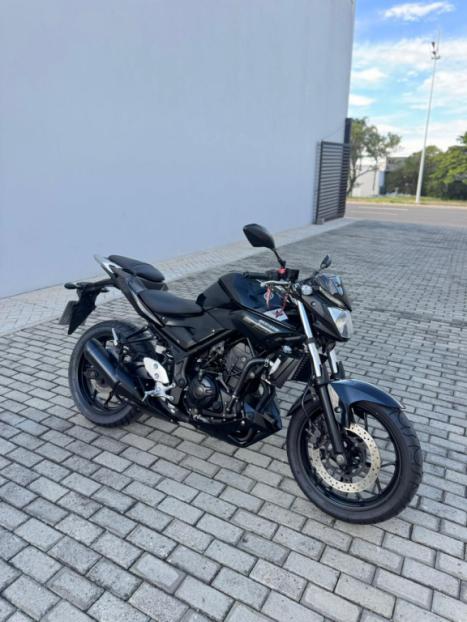 YAMAHA MT-03 300 , Foto 8