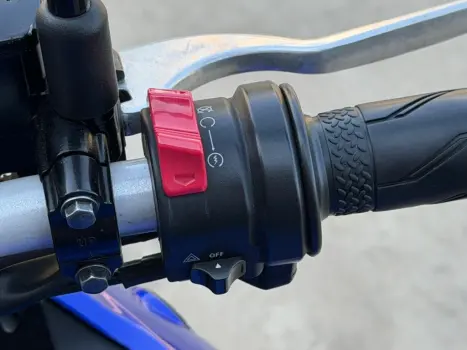 YAMAHA MT-03 300 , Foto 6